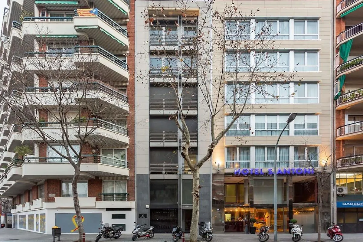 Spacious And Elegant 4 Bedroom With Private Terrace Barcellona Appartamento