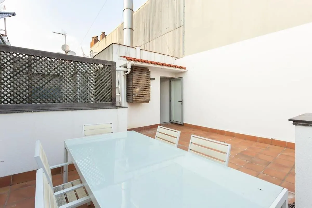 Spacious And Elegant 4 Bedroom With Private Terrace Barcelona