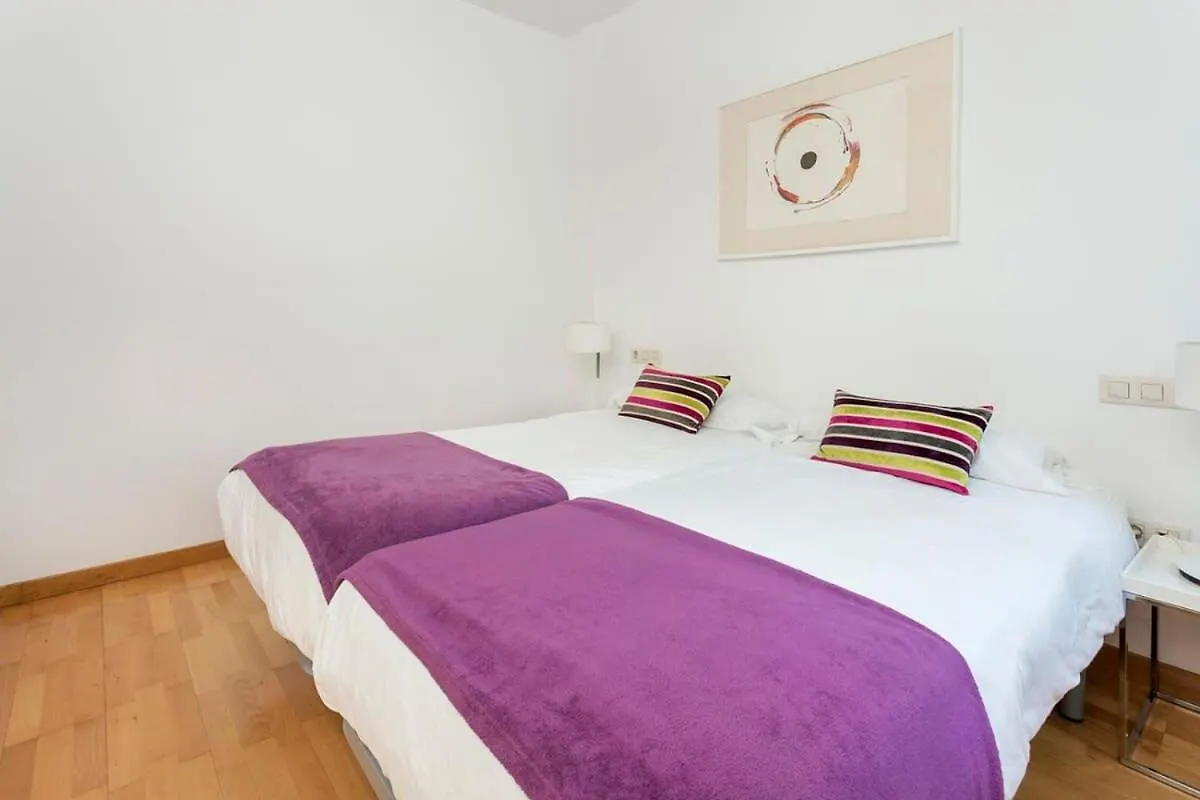 Spacious And Elegant 4 Bedroom With Private Terrace Barcelona Hiszpania