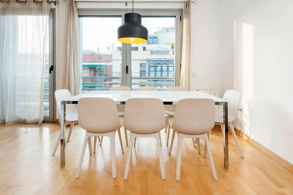 Spacious And Elegant 4 Bedroom With Private Terrace Barcelona Hiszpania
