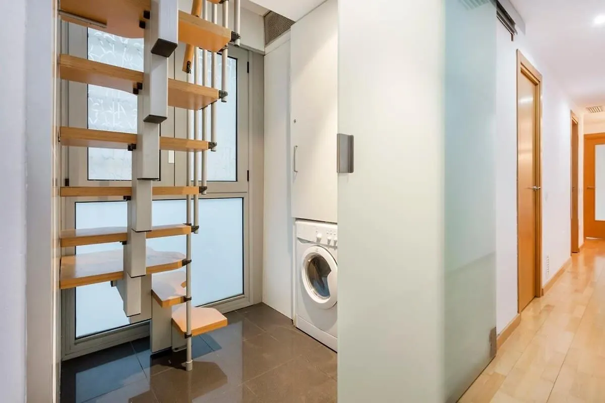 Spacious And Elegant 4 Bedroom With Private Terrace Barcelona 0*,